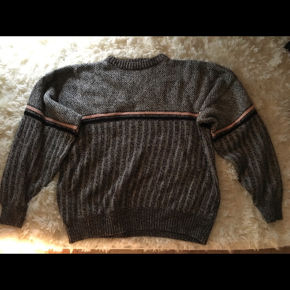 VINTAGE 90’s sweater